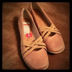Easy Spirit slip on flats